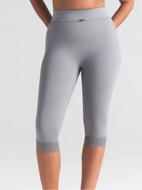 Skims vintage Shapewear cropped leggings women’s size 4X nwt